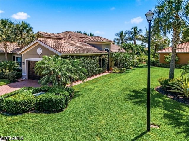 13421 Coronado DR, Naples, FL 34109