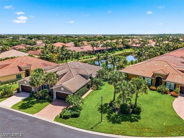 13421 Coronado DR, Naples, FL 34109
