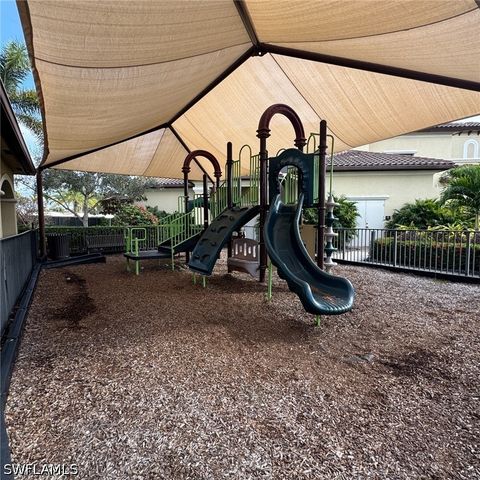 13421 Coronado DR, Naples, FL 34109