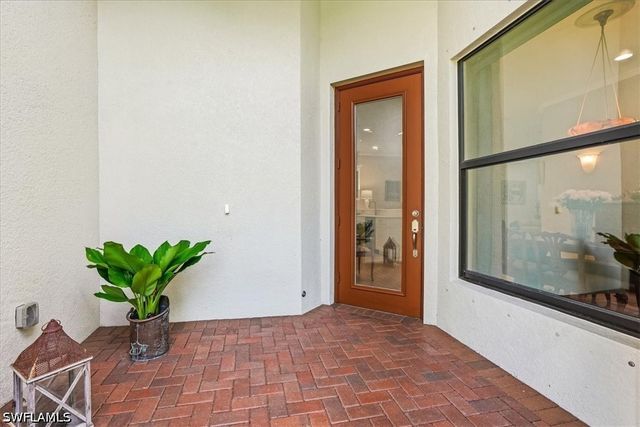 13421 Coronado DR, Naples, FL 34109