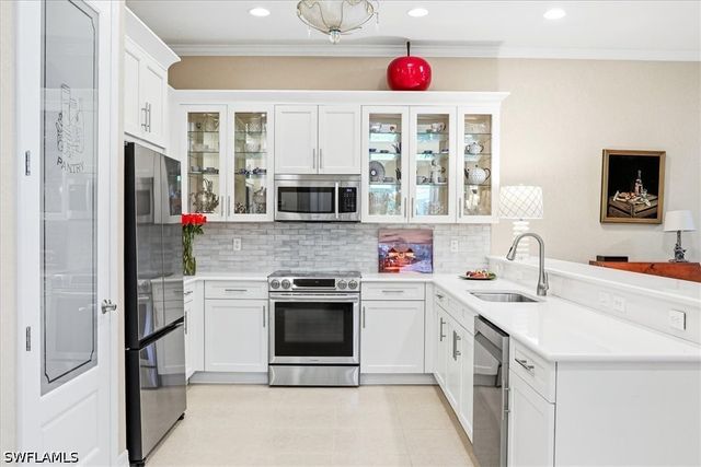 13421 Coronado DR, Naples, FL 34109