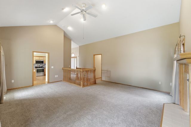 1405 W Court Avenue, Winterset, IA 50273
