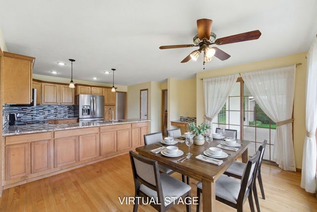1405 W Court Avenue, Winterset, IA 50273