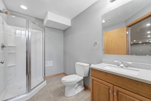 1405 W Court Avenue, Winterset, IA 50273