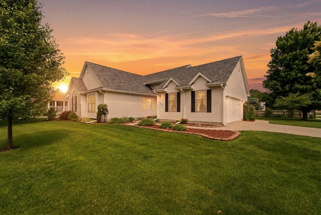 1405 W Court Avenue, Winterset, IA 50273