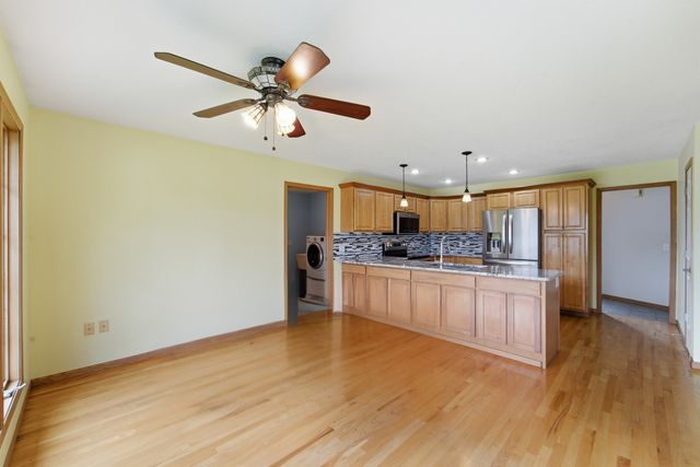 1405 W Court Avenue, Winterset, IA 50273