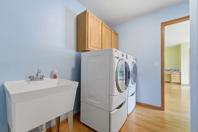 1405 W Court Avenue, Winterset, IA 50273