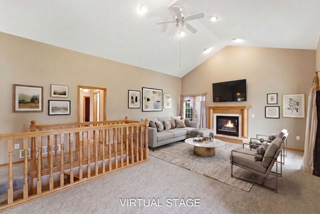 1405 W Court Avenue, Winterset, IA 50273