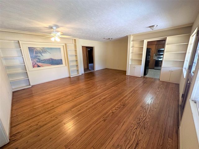 903 Lamonte Lane, Houston, TX 77018