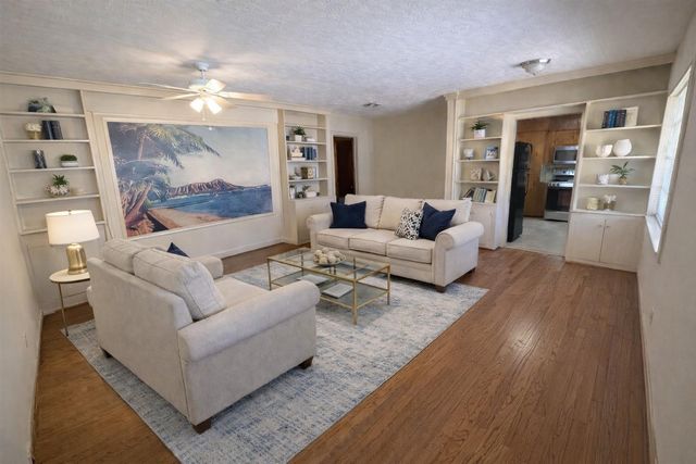 903 Lamonte Lane, Houston, TX 77018