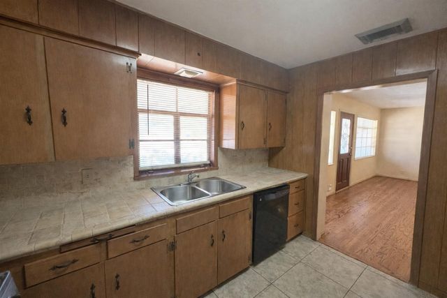 903 Lamonte Lane, Houston, TX 77018