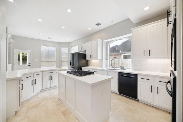 1823 Misty Oaks Lane, Sugar Land, TX 77479