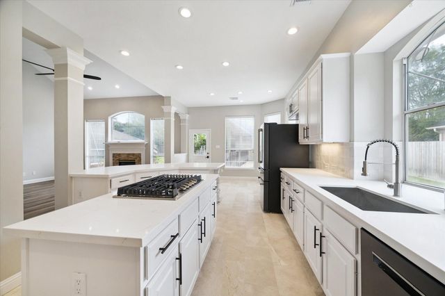 1823 Misty Oaks Lane, Sugar Land, TX 77479