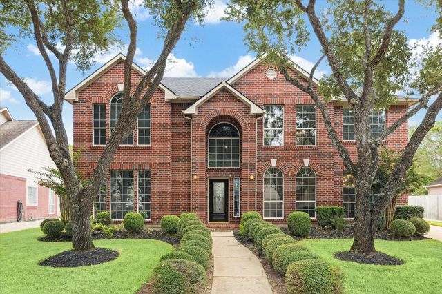 1823 Misty Oaks Lane, Sugar Land, TX 77479