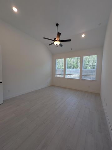 18075 Brennie Bird Lane, Conroe, TX 77302