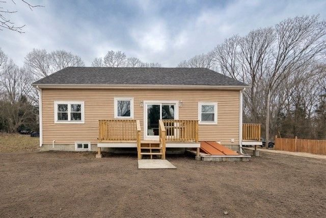 0125 Homestead Avenue, Portsmouth, RI 02872