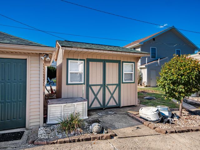 3424 S Bank Road NE, Millersport, OH 43046