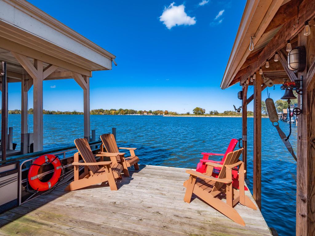 3424 S Bank Road NE, Millersport, OH 43046