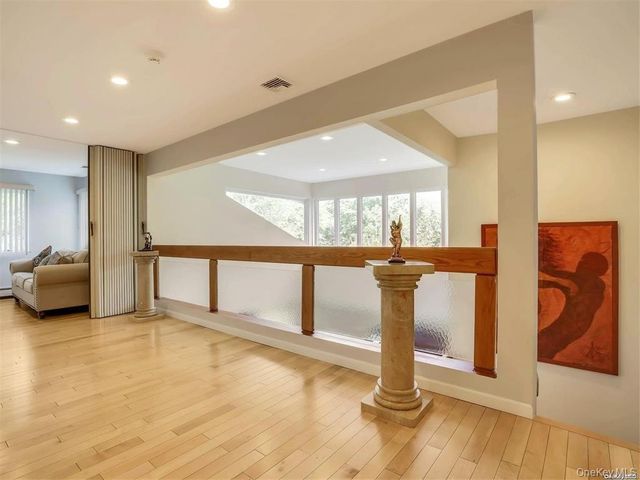 5 Woodfield Lane, Old Brookville, NY 11545