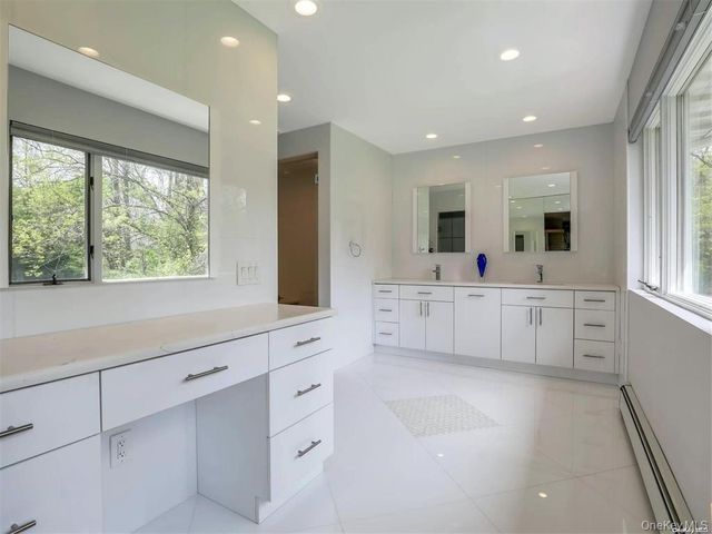 5 Woodfield Lane, Old Brookville, NY 11545