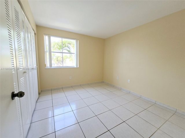 365 NW 85th Ct 1208, Miami, FL 33126