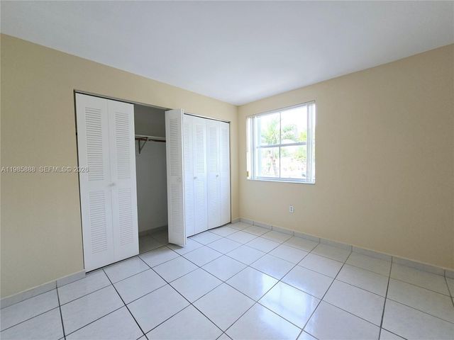 365 NW 85th Ct 1208, Miami, FL 33126