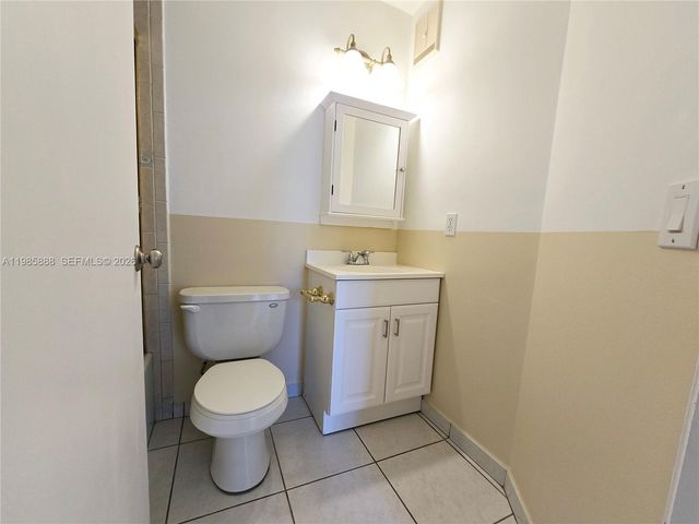 365 NW 85th Ct 1208, Miami, FL 33126