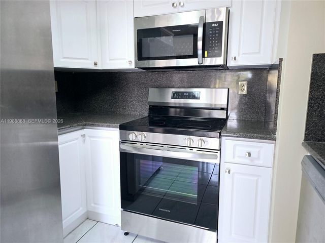 365 NW 85th Ct 1208, Miami, FL 33126