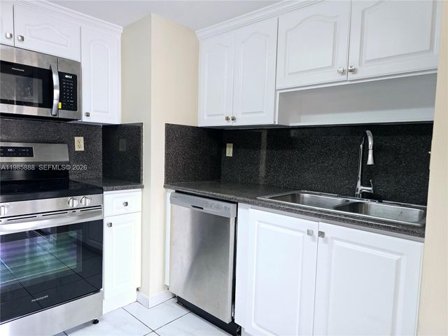 365 NW 85th Ct 1208, Miami, FL 33126