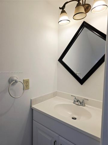 365 NW 85th Ct 1208, Miami, FL 33126