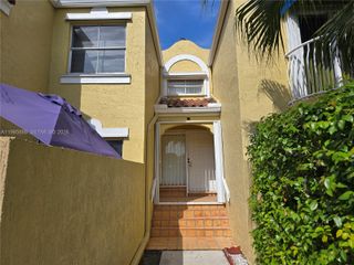 365 NW 85th Ct 1208, Miami, FL 33126