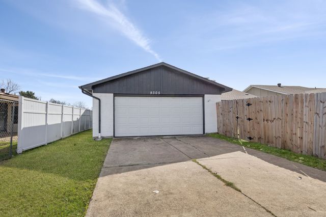 9305 Pollard Street, Rowlett, TX 75088