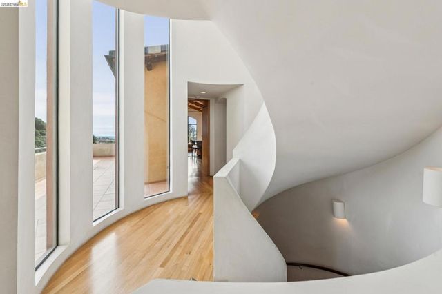 150 150 Vicente Rd, Berkeley, CA 94705