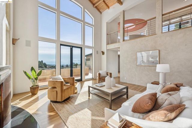 150 150 Vicente Rd, Berkeley, CA 94705