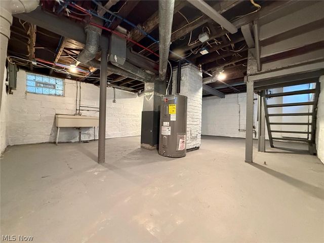 3374 W 88th Street, Cleveland, OH 44102