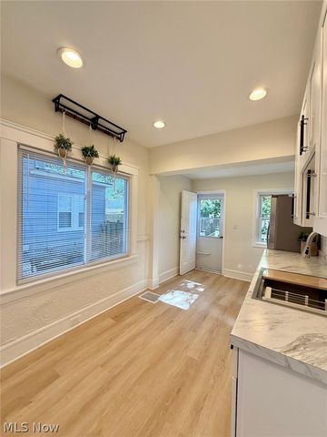 3374 W 88th Street, Cleveland, OH 44102
