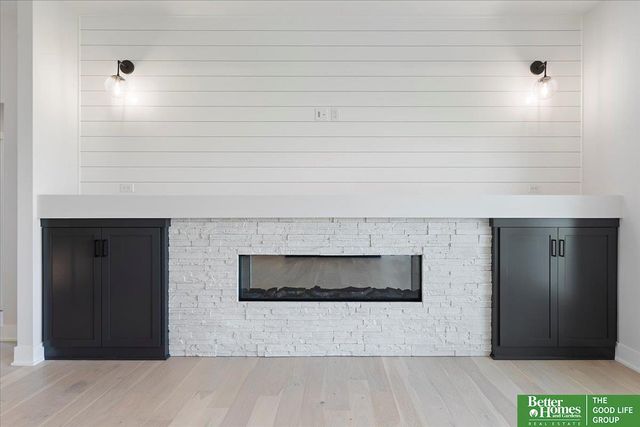 10012 Laramie Street, Papillion, NE 68046