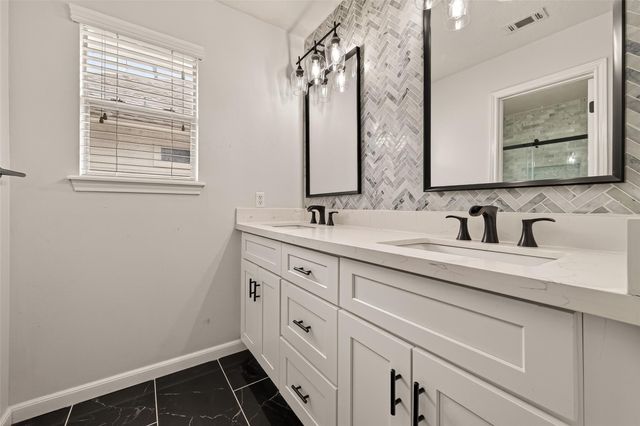 12914 Fox Arrow Lane, Houston, TX 77041