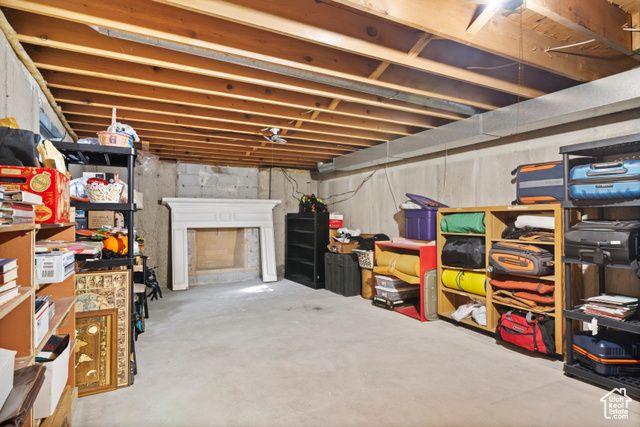 5415 S 300 W, Washington Terrace, UT 84405