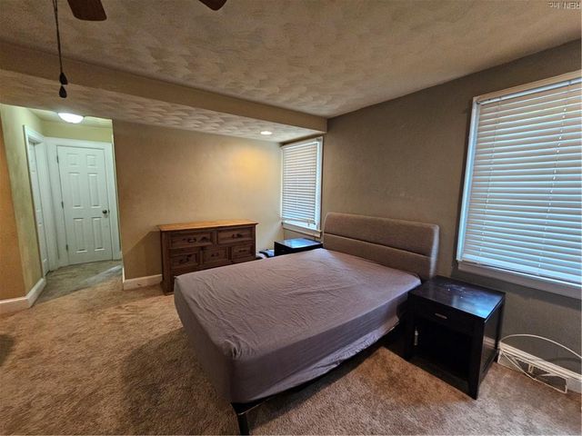 13 Beacon RD, Portsmouth, VA 23702