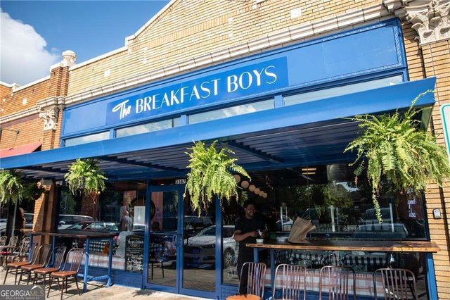 3488 Cardinal Drive, Atlanta, GA 30331