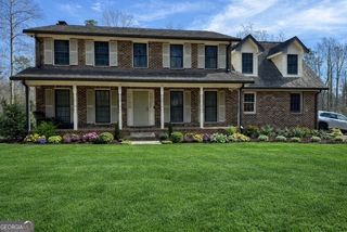 6980 Oak Leaf Drive, Fairburn, GA 30213