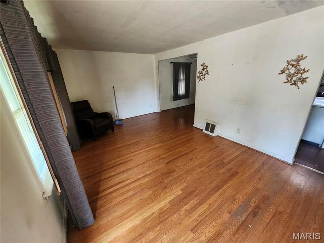 2461 Shannon Avenue, Jennings, MO 63136