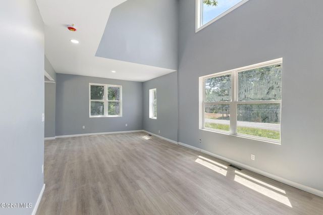 5 White Road, Milton, NY 12020
