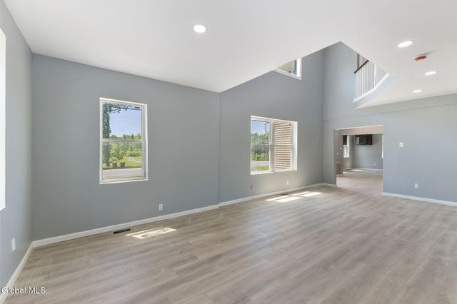 5 White Road, Milton, NY 12020