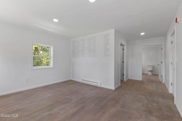 5 White Road, Milton, NY 12020