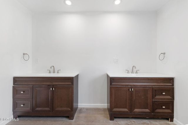 5 White Road, Milton, NY 12020