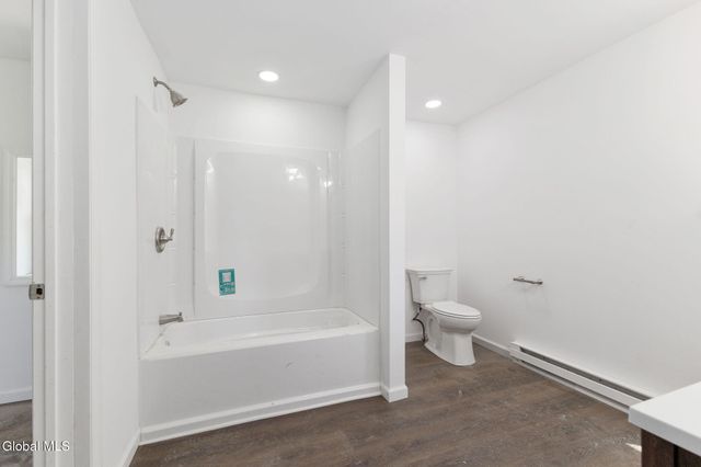 5 White Road, Milton, NY 12020