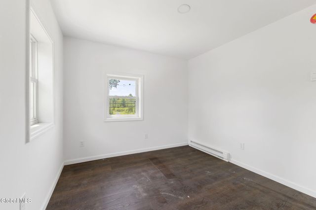 5 White Road, Milton, NY 12020