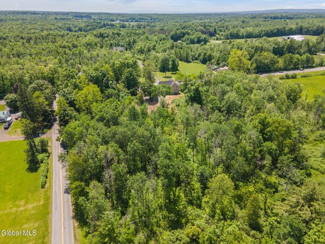 5 White Road, Milton, NY 12020